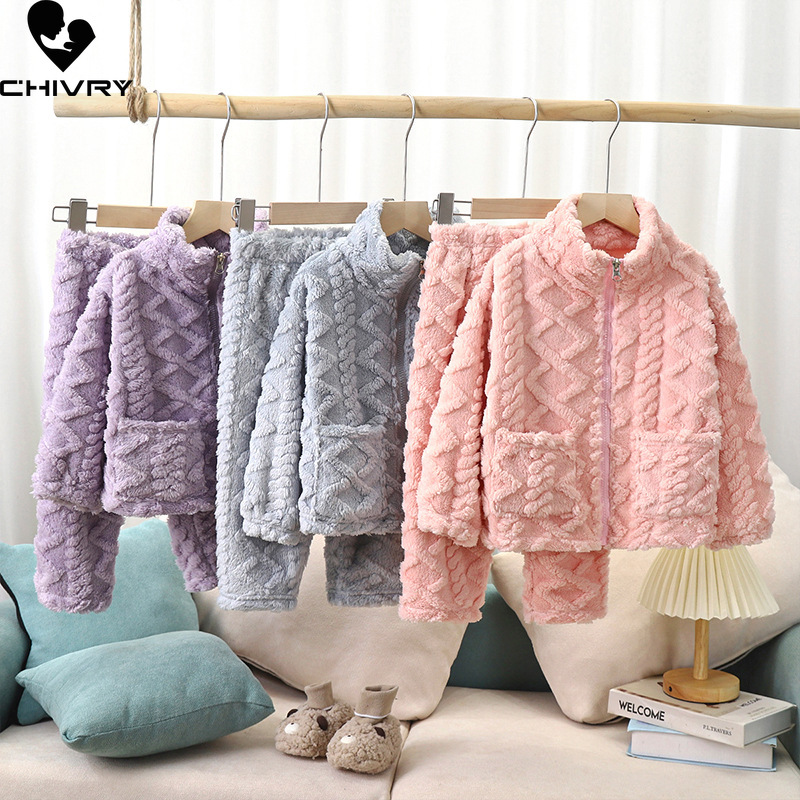 Одежда, теплая футболка, желты – обзор и цена Winter Clothing Offer